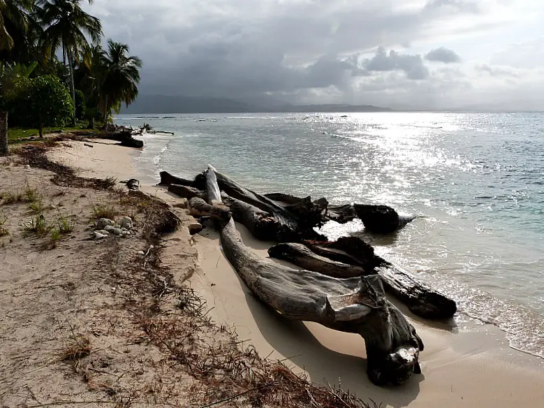 Deserted island beach in the San Blas Islands, Panama
