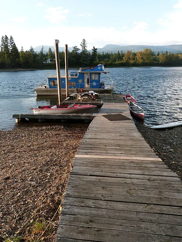 The private dock of the Squilax hostel in Shuswap Lake where I did a Help X placement