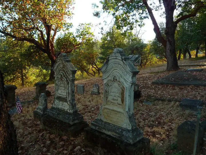 Jacksonville Cemetery in Oregon - one of the best cemeteries to visit around the world