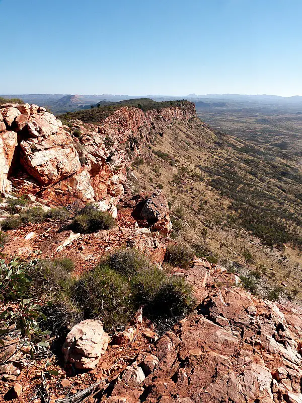 Hiking the MacDonnell Ranges near Alice Springs