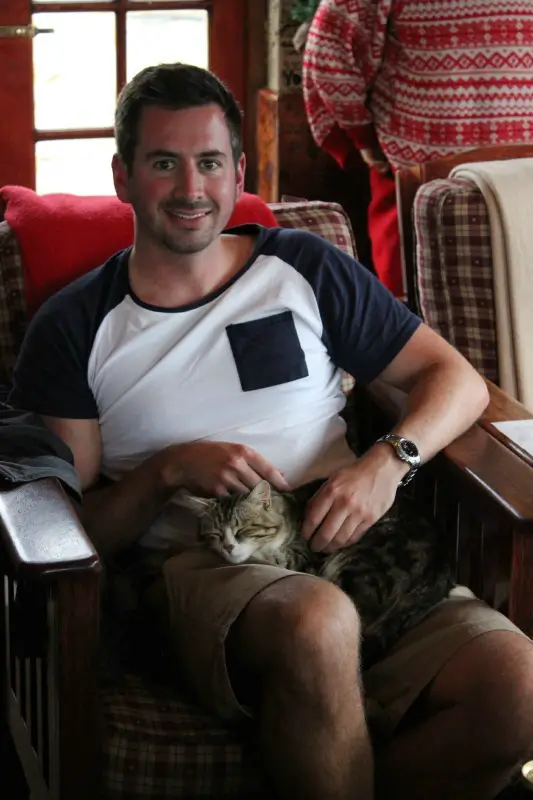 Relaxing at Sani Mountain Lodge in Sani Top with a cute kitty