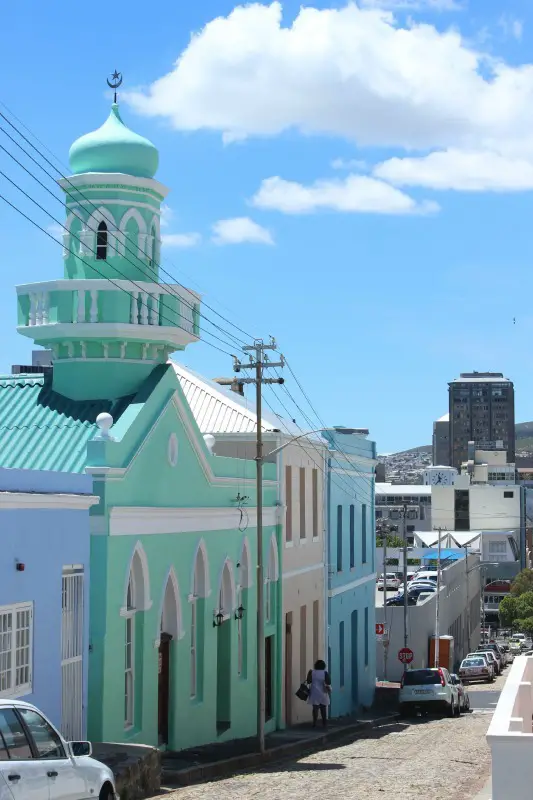 Exploring colourful Bo Kaap in Cape Town - a must visit if you are spending 7 days in Cape Town