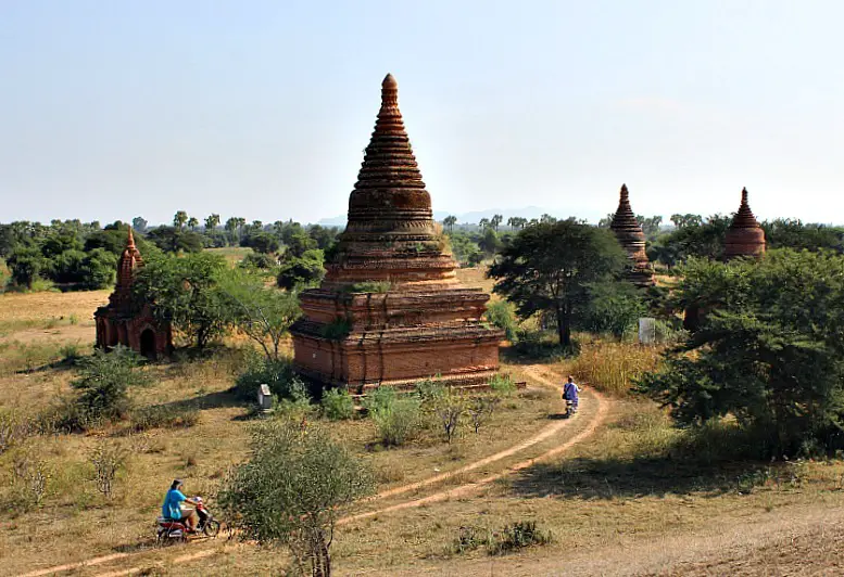 Exploring the temples of Bagan