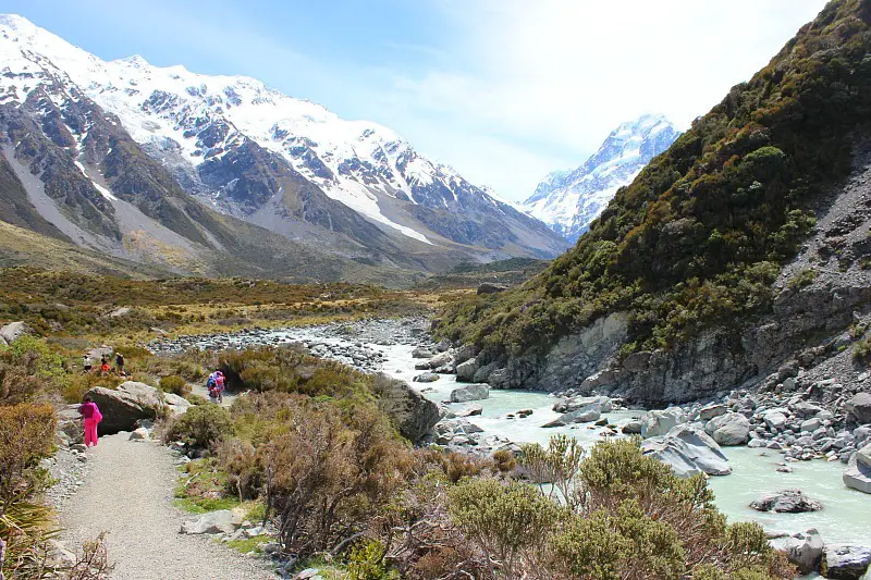 Hooker Valley Track to Mount Cook
