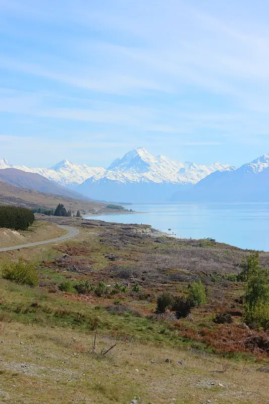 Lake Pukaki on the way to Mount Cook to hike the Hooker Valley Track