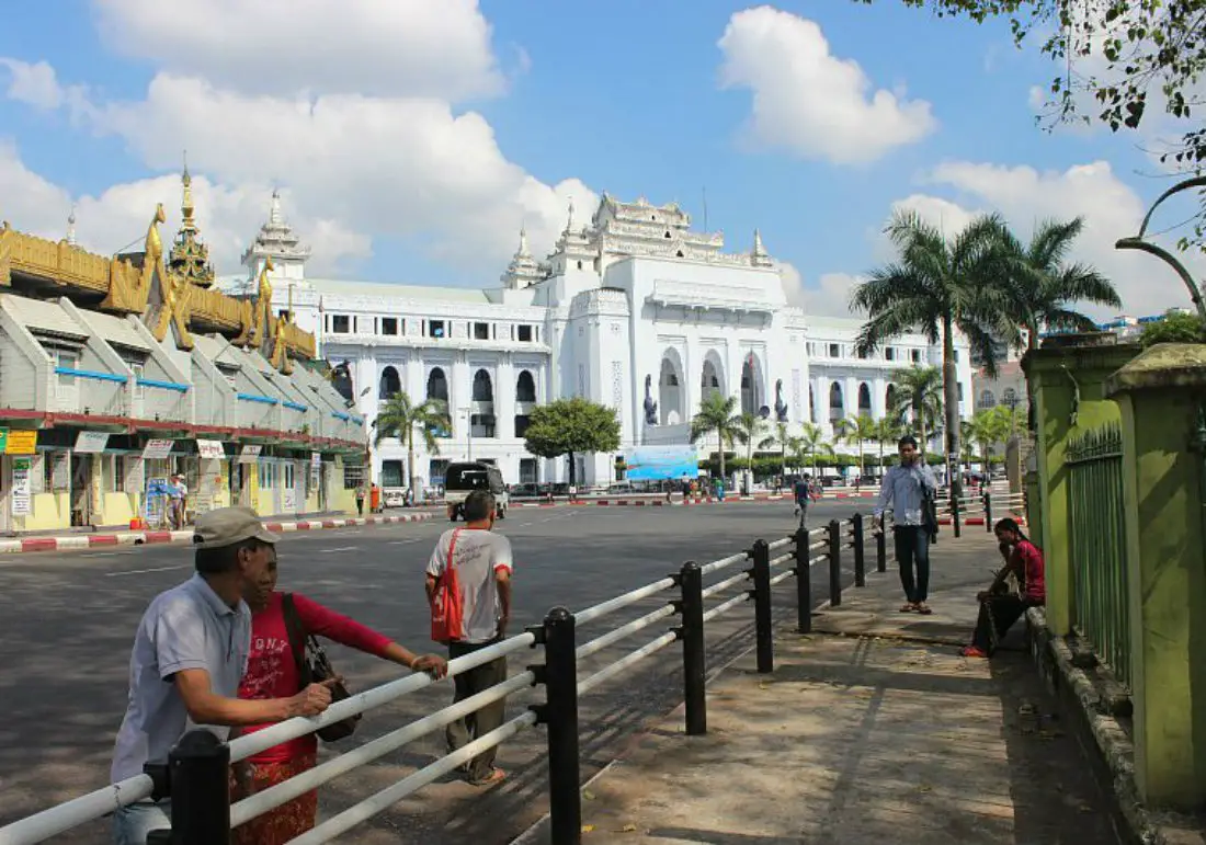 Downtown-Yangon-1-760×533