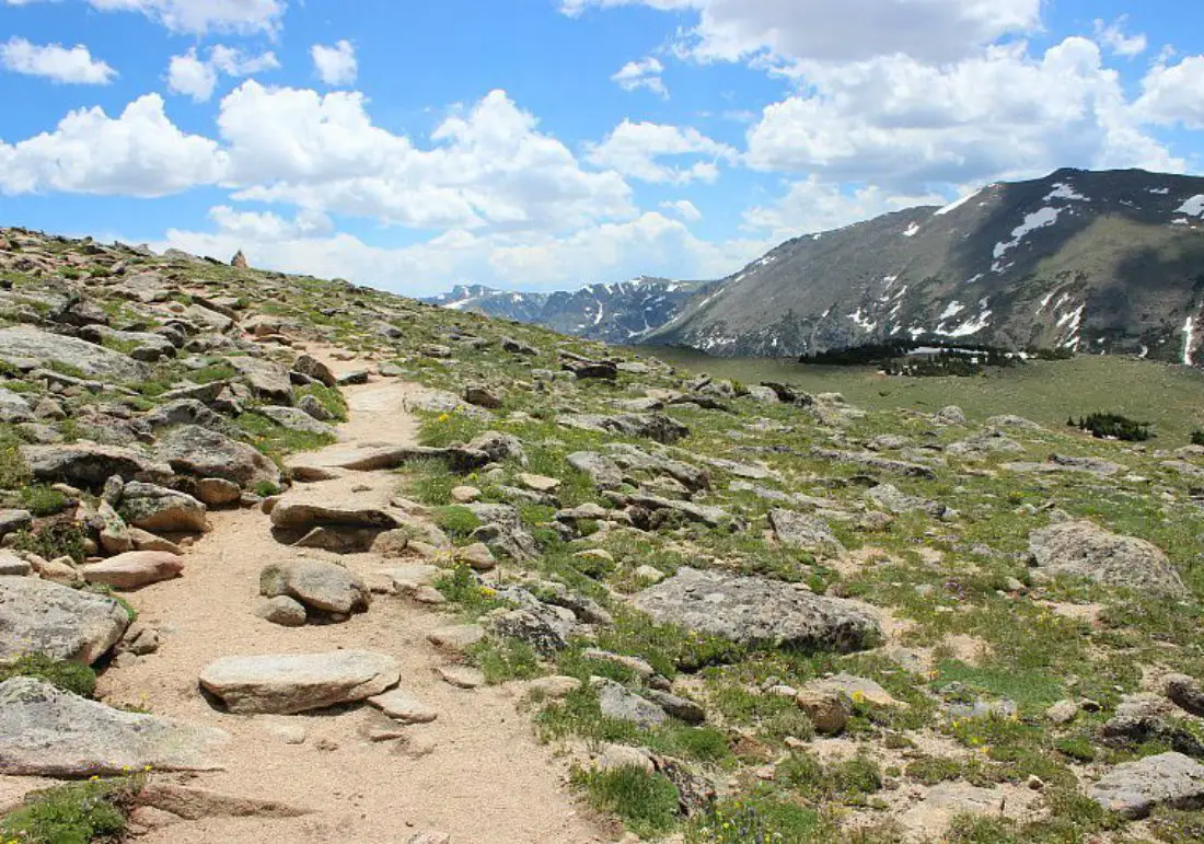 High-altitude-in-Rocky-Mountain-National-Park-760×533
