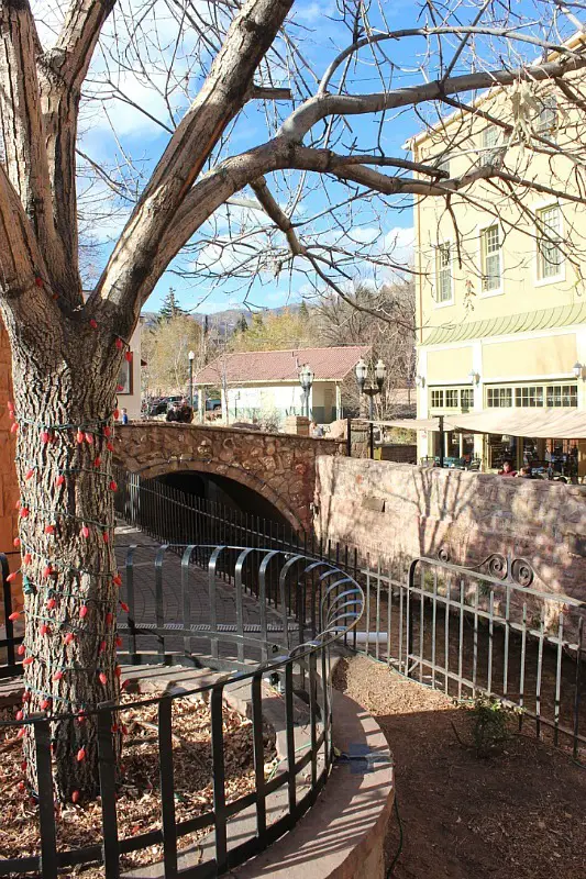 Winter in Manitou Springs Colorado during month 17 of digital nomad life