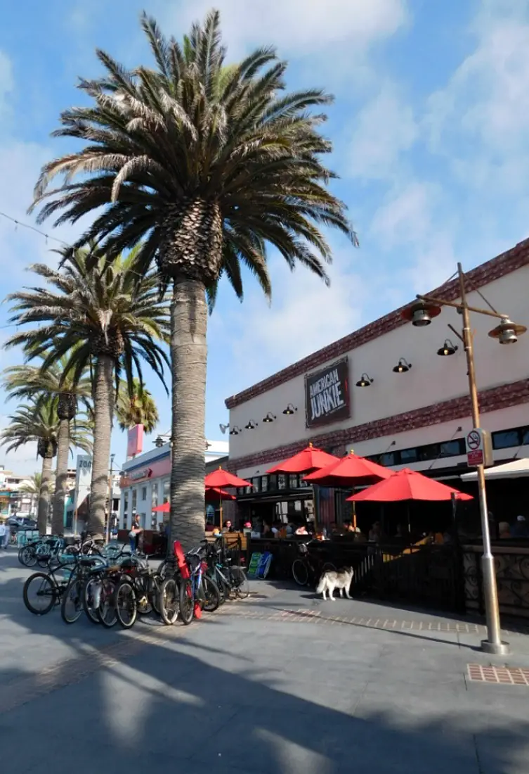 Visiting Hermosa Beach promenade during month 27 of digital nomad life