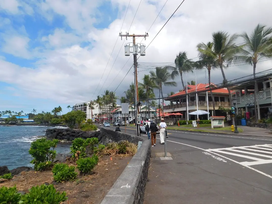 Kailua-Kona town - a highlight of a Big Island itinerary