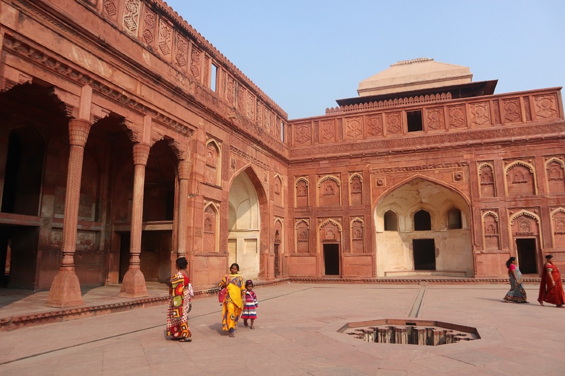 Building in Agra Fort
